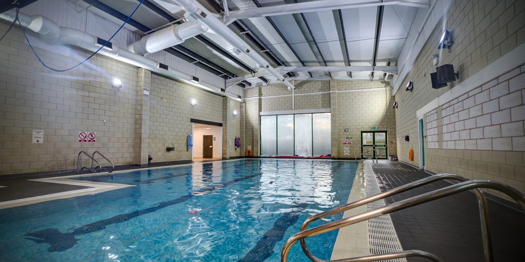 Piscina Riverside Sports & Leisure Club - Gloucestershire