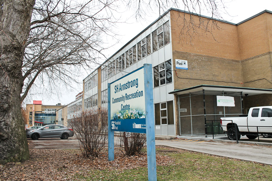 Piscina S. H. Armstrong Community Recreation Centre - Toronto Municipality