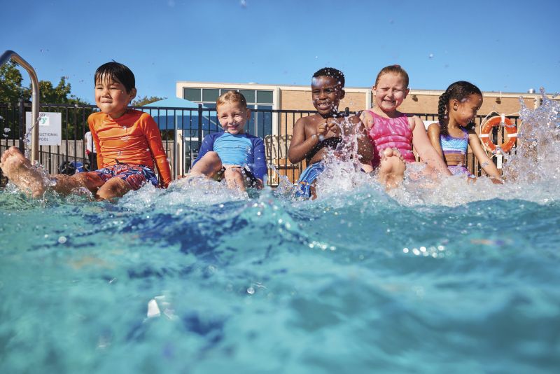 Piscina Salinas Community YMCA - Monterey County