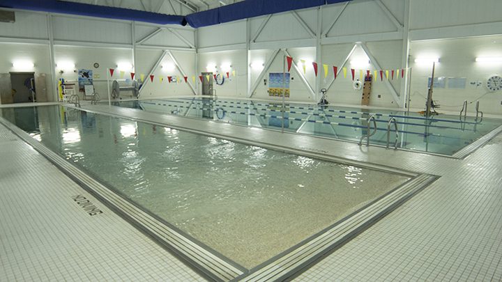 Piscina Scantic Valley Y Family Center - Hampden County