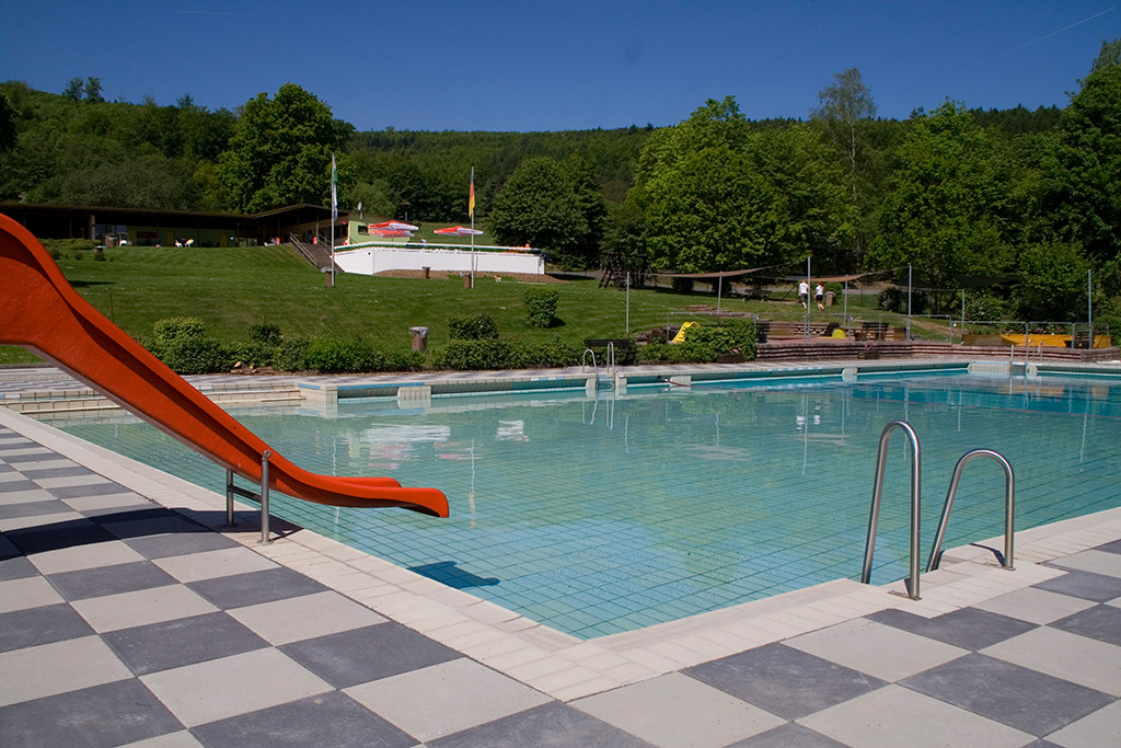 Piscina Schwimmbad Reinhardshagen - Reinhardshagen