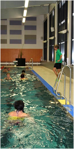 Piscina Schwimmhalle Aue - Aue