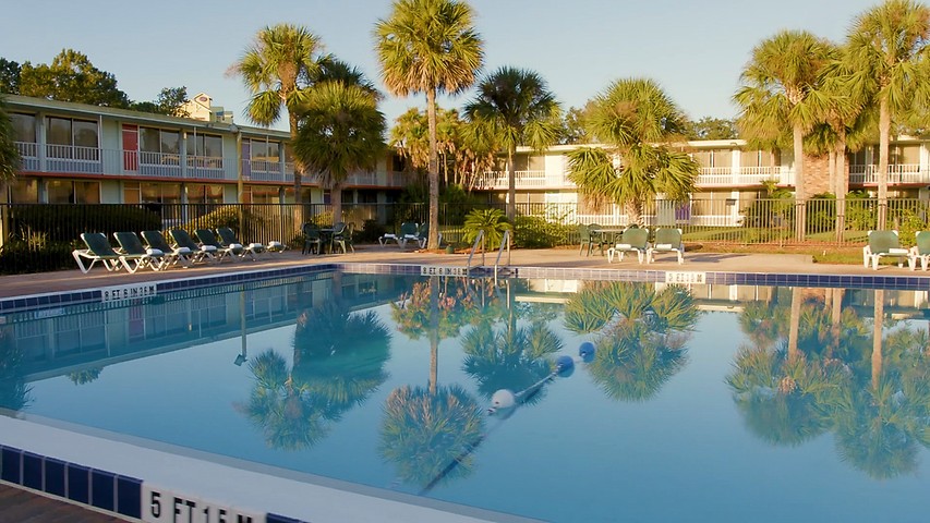 Piscina Seralago Hotel & Suites - Main Gate East - Osceola County