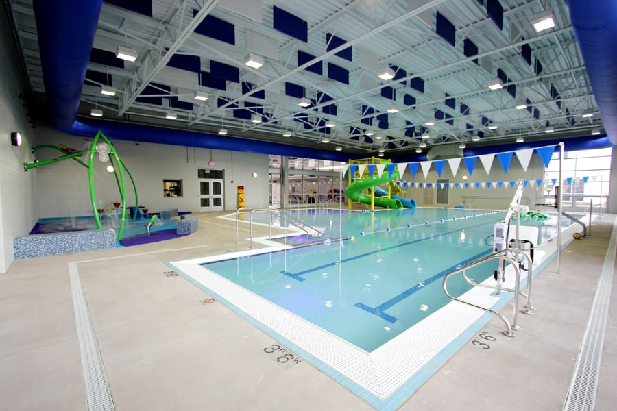 Piscina Shady Grove Family YMCA - Henrico County