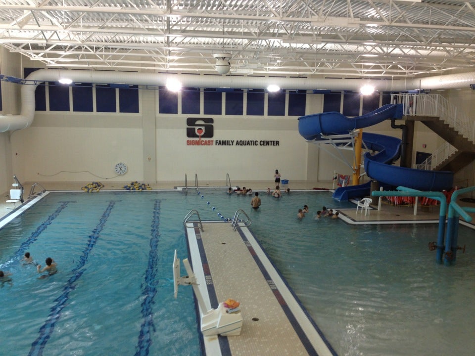 Piscina Signicast Family Aquatic Center - Washington County