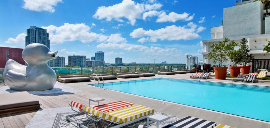 Piscina SLS Brickell Hotel & Residence - Dade County