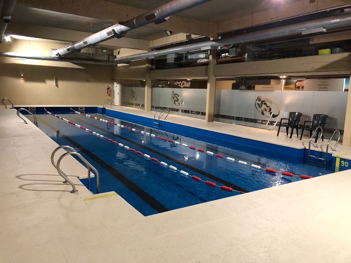 Piscina SportClub GEBA - Buenos Aires