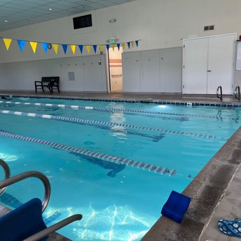 Piscina Sports West Athletic Club - Washoe County