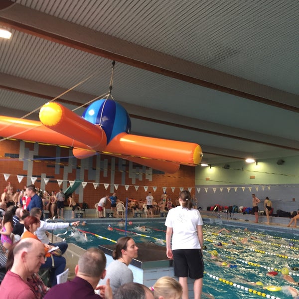 Piscina Stedelijk Zwembad - Vuerne - Vuerne (Furnes)