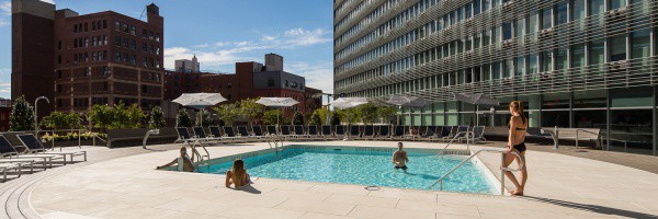 Piscina The Mercedes Club - New York City (All 5 Boroughs)