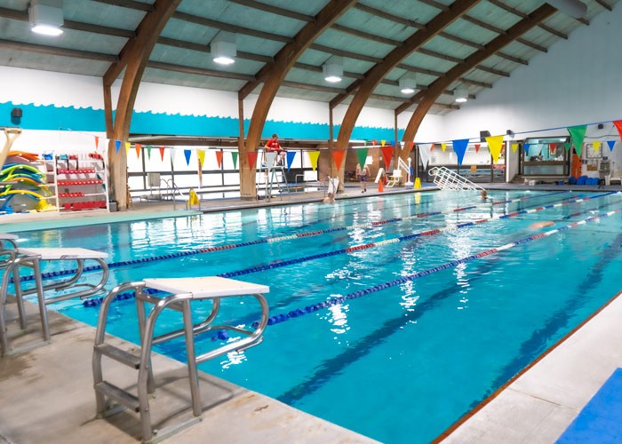 Piscina Thorbeckes Aquatic Center / Centralia Swimming Pool - Lewis County