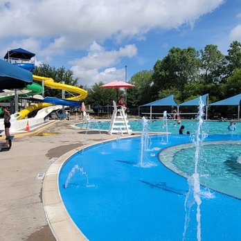 Piscina Tom Muehlenbeck Recreation Center - Collin County