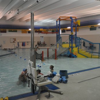 Piscina Tri-Lakes Family YMCA - El Paso County