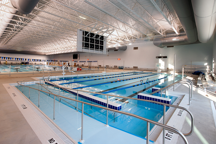 Piscina Tupelo Wellness Center - Lee County