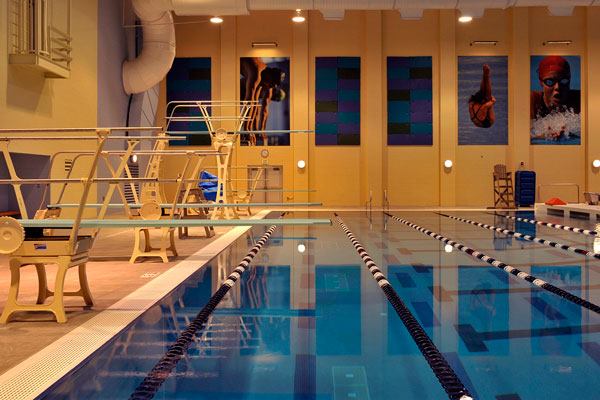 Piscina Veterans Aquatic Center - El Paso County