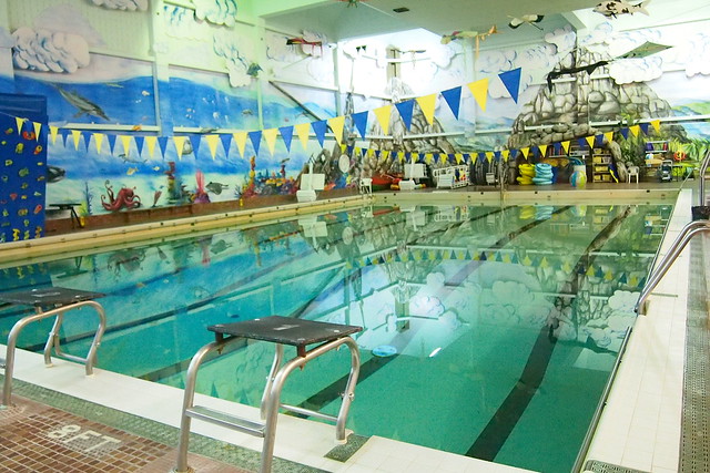 Piscina W. Ross MacDonald School Swimming Pool - Brant County