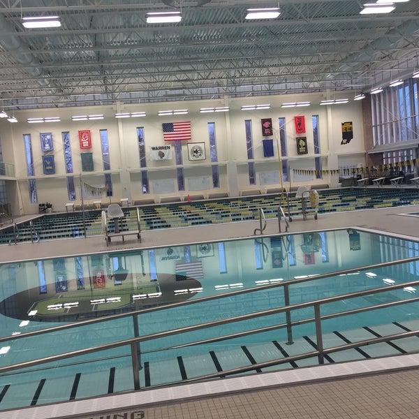 Piscina Warren Central Aquatics Center - Marion County