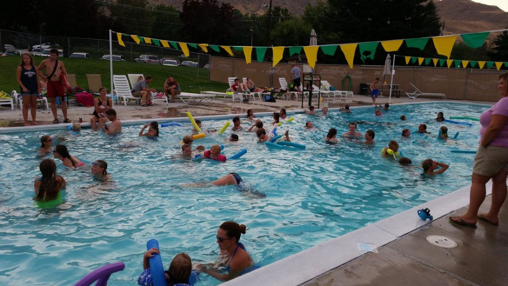 Piscina Wenatchee Racquet & Athletic Club at Wenatchee High School Swimming Pool - Chelan County