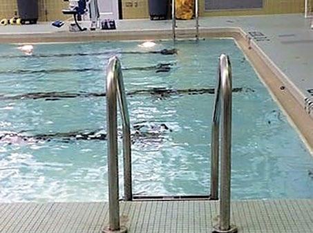 Piscina West Allis Central High School Swimming Pool - Milwaukee County