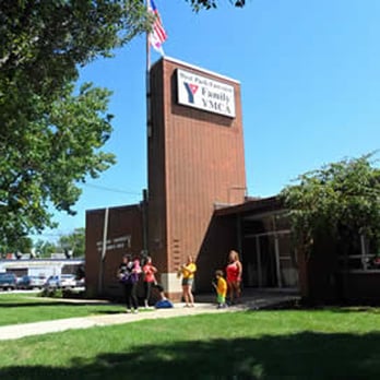Piscina West Park-Fairview Family YMCA - Cuyahoga County