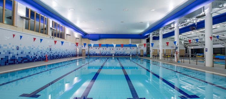 Piscina Western Leisure Centre - Cardiff