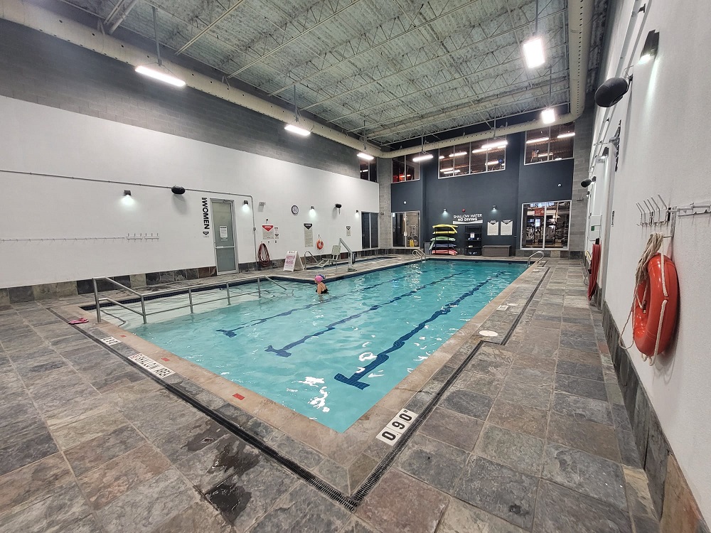 Piscina Whitby Civic Recreation Complex - Durham Regional Municipality