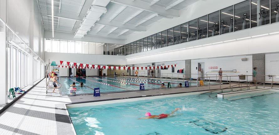 Piscina Wilfrid Laurier University Athletic Complex - Waterloo Regional Municipality