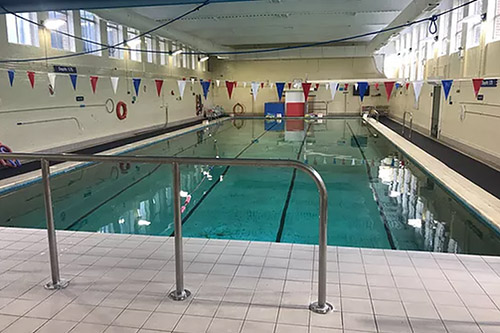 Piscina Wimbledon College Swimming Pool - London Metropolitan Area