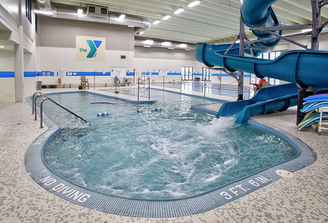 Piscina Woodbury YMCA - Washington County