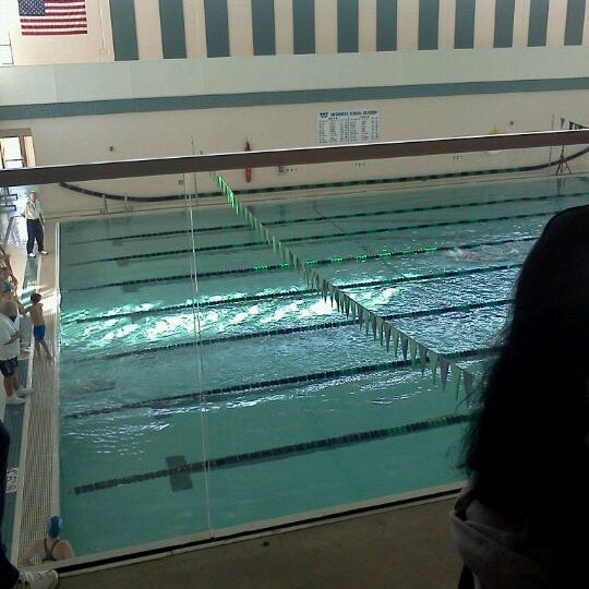 Piscina Woodstock North High School Swimming Pool - McHenry County