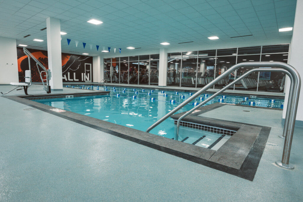 Piscina Xperience Fitness Roseville - Ramsey County