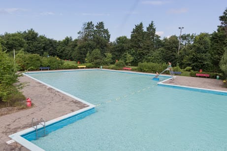 Piscina Zwembad De Hoge Bomen - Naaldwijk